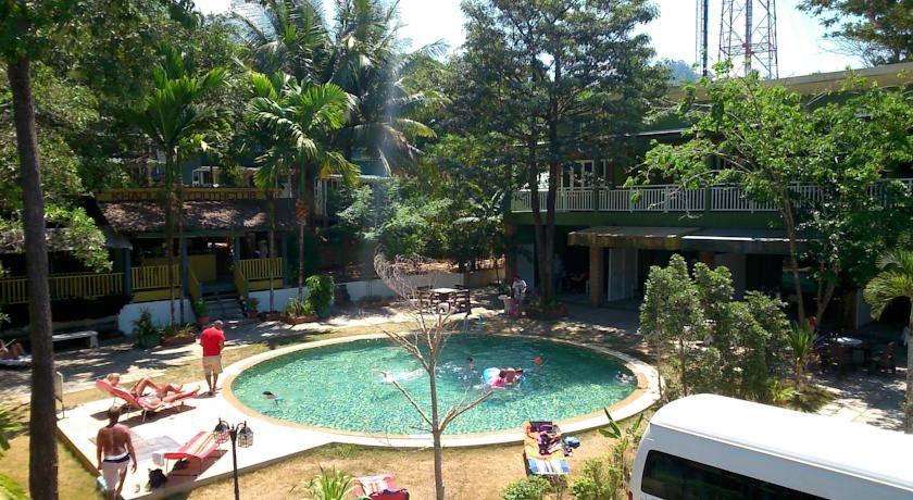 Sunshine Inn Resort Khao Lak Exterior photo