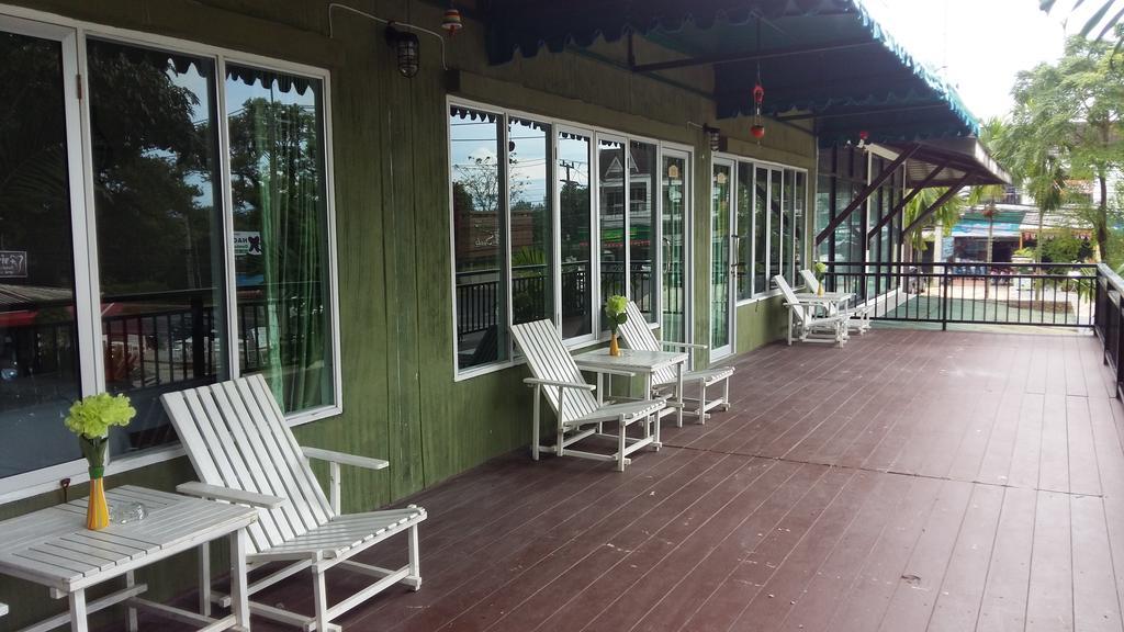 Sunshine Inn Resort Khao Lak Exterior photo