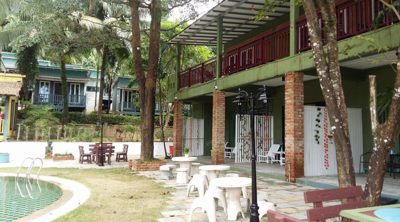 Sunshine Inn Resort Khao Lak Exterior photo